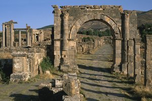 Kort, valv och Venus tempel (till vänster), hög kejsarperiod (27 f.Kr.-395 e.Kr.) av Roman Imperial Period