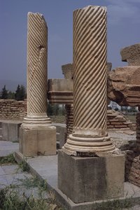 Utsikt över biblioteket, ca 100 e.Kr., höga kejsarperioden (27 f.Kr.-395 e.Kr.) av Roman Imperial Period