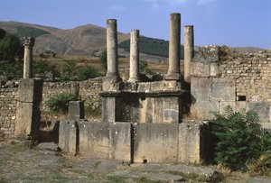 Utsikt över nymfaeum, höga kejsarperioden (27 f.Kr.-395 e.Kr.) av Roman Imperial Period