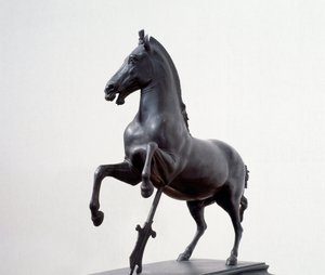 Galopperande häst (bronsskulptur efter ett grekiskt original från 300-talet f.Kr.) av Roman Roman