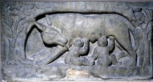 Relief i kalksten av Lupercal (namnet på en grotta i Rom): varg med Romulus och Remus, Avenches Museum. av Roman Roman