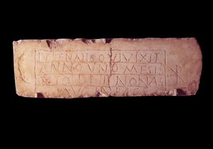 Romersk antikvitet: loculus plakett som heter Jubenalis, epitafium av dött barn. Från Roms katakomber. Paris, Louvren av Roman Roman