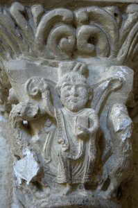 Romansk konst: detalj av en huvudstad i kyrkan Saint Blaise, Lacommande (Atlantiska Pyrenéerna) av Romanesque