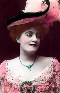 Evie Greene 1875-1917, engelsk skådespelerska, 1906. av Rotary Photo