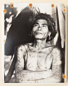 En tatuerad Ifugao från Kababuyan-distriktet av Roy Barton