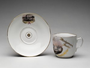 Kopp och tefat av Rudolph T. Lux