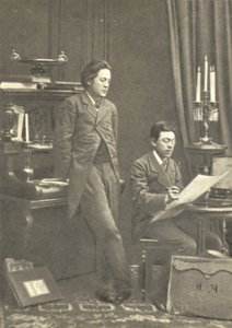 Anton Tjechov (till vänster) med sin bror Nikolay i Moskva av Russian Photographer