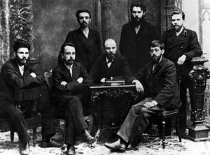 Lenin med en grupp medlemmar av St Petersburg League of Struggle for the Emancipation of the Working Class, St Petersburg, februari 1897 (s/v foto)