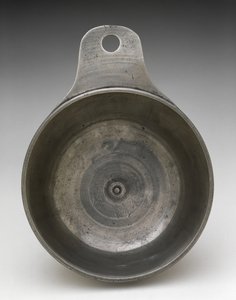Porringer, c. 1775-1825 (tenn) av Samuel (attr.to) Pennock