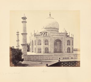 Agra; Taj, från hörnet av fyrhörningen av Samuel Bourne