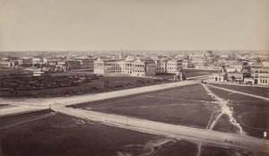 Calcutta. Allmän vy. Regeringsbyggnaden i förgrunden av Samuel Bourne
