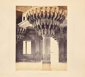 Fatehpur Sikri; anmärkningsvärd pelare i mitten av Diwan-i-Khas, eller audienssalen av Samuel Bourne