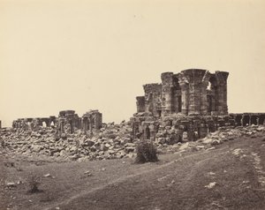 Ruinerna av Martand från sydost, ca. 1870. av Samuel Bourne
