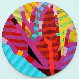Twixt Heaven & Earth III-A (akryl på cirkulär skiva) av Sara Hayward