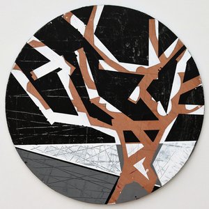 Twixt Heaven & Earth VI-B (akryl på cirkulär skiva) av Sara Hayward