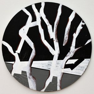 Twixt Heaven & Earth XIV-B (akryl på cirkulär skiva) av Sara Hayward
