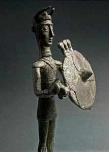 Nuragisk kultur (nuraghi) Sardinian: bronsstatyett av krigare med sköld. 700-talet f.Kr. Nationalmuseet för förhistorisk etnografi "Luigi Pigorini", Rom