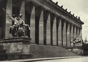 Berlin: Altes Museum; Gamla museet (s/v foto)