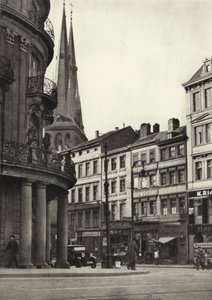 Berlin: utsikt över Poststrasse; The Poststrasse (s/v foto) av Sasha Stone