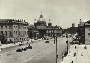 Berlin: Blick zum Schloss; Utsikt mot Kungliga slottet (s/v foto) av Sasha Stone