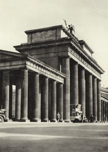 Berlin: Brandenburger Tor; Brandenburger Tor (s/v foto)