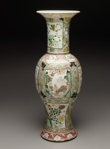 Vas, ca 1700 (porslin & emalj) av School Chinese