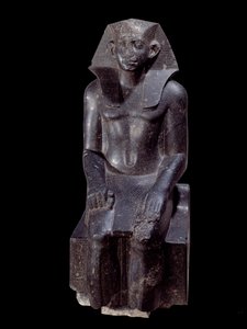 Forntida egyptisk konst: Staty av kung Sesostris III ålder. Dioritskulptur omkring 1870 f.Kr. (12:e dynastin, cirka 1963-1786). Från Medamoud (Egypten). Höjd: 1.200 m. Paris, Louvren
