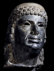 Chef för Cleopatra III, basaltskulptur. Egyptisk civilisation, ptolemaisk period, 2:a århundradet f.Kr av School Egyptian