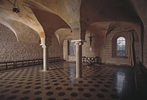 Utsikt över kapitletsalen i St. Vincent-kyrkan och St. Anasthasus Abbey of the Three Fountains (Tre-Fontane) (Chiesa dei Santi Vincenzo e Anastasio alle Tre Fontane) (Kapitelhus i kyrkan St Vincenzo e Anastasio, abbazia delle Tre Font av School Italian