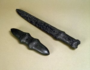Dolkblad och stendolk, Jomon-perioden 4500-3700 f.Kr av Japanese School