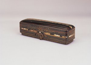 Liten Namban-låda och omslag, sent 1500-tal - tidigt 1600-tal (lack) av Japanese School