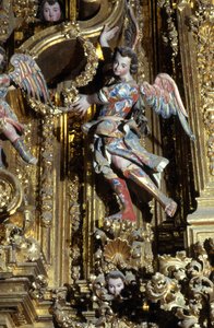 Detalj av Churrigueresk dekoration (målad gips)