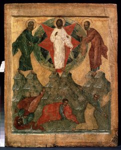""Jesu förvandling"" Kristus klädd i vitt är omgiven av Moses och Elia, nedanför apostlarna Johannes, Petrus och Jakob. Rysk ikon. Målning på trä från början av 1500-talet. Regionala konstmuseet, Archangelsk av School Russian