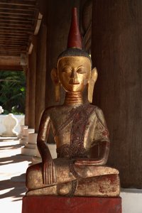 Thai Lu Buddha (brons)