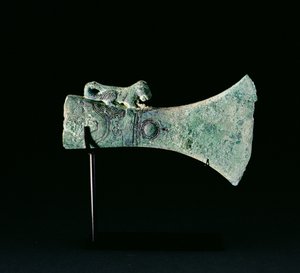 Axe-Head, Dongson Culture, c.200 BC-200 AD (brons)