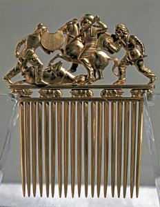 Art Scythian (Scythian civilisation): guldkam dekorerar scener av strider med skytiska krigare (Kamma med en stridsscen). Från tumulus Solokha i Ryssland (idag Ukraina). 400-talet f.Kr. Sol. 12,6x10,2 cm Eremitagemuseet, Sankt Petersburg