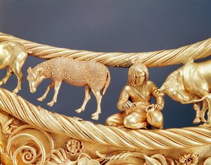 Mjölkning av får, detalj av en guldpectoral från Tovsta Mohyla, skytisk, 400-talet f.Kr.