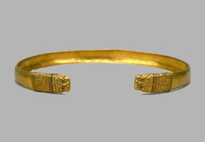 Halsband, 300-talet f.Kr av Scythian