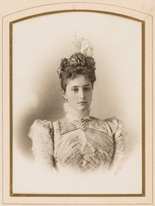 Elisabeth Fiodorovna de Russie (Elisabeth de Hesse Darmstadt) (1864-1918) - Prinsessan av Hessen vid Rhen, storhertiginnan Elizabeth Fyodorovna av Ryssland, av Levitsky, Sergei Lvovich (1819-1898). Albumin foto. Privat samling