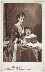 Kejsarinnan Maria Fyodorovna Dagmar av Danmark 1847-1928 med sonen Nicholas Alexandrovich av Ryssland,