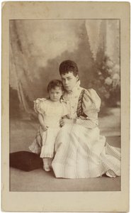 Storhertiginnan Xenia Alexandrovna av Ryssland med dottern Irina, ca. 1882