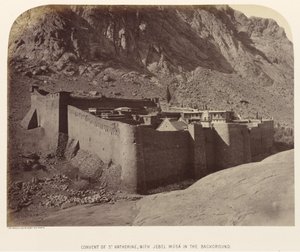 Klostret St. Katherine, med Jebel Músá i bakgrunden