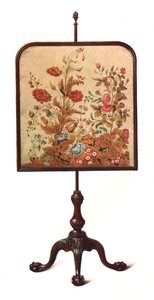 Stångskärm i mahogny, 1906 av Shirley Charles Llewellyn Slocombe