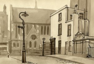 Lyktstolpe och kyrka, c1951. av Shirley Markham
