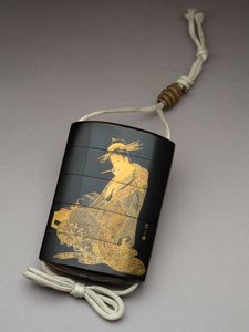 Inro föreställande kurtisan Morokoshi från Echizen-ya som skriver ett brev, 1800-talet av Shunsho