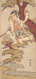 Skådespelaren Otani Hiroemon III tittar på från grenarna av en tall..., ca. 1775. av Shunsho