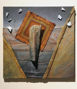 God Among Us, 2007 (panel, koppar, ståltråd, upphittade föremål, textur, plexiglas, textil) av Sophie Hacker
