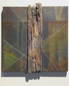Jesus Accepts Suffering, 2007 (panel, bly, pigment, textur, upphittade föremål, spikar) av Sophie Hacker