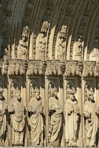 Detalj från Portal of Forgiveness (Puerta del Perdon) centrala portalen av den västra fasaden av Toledo Cathedral, påbörjad 1418 av Spanish School