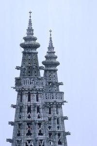 Detalj av klocktornsspirorna (foto) av Spanish School